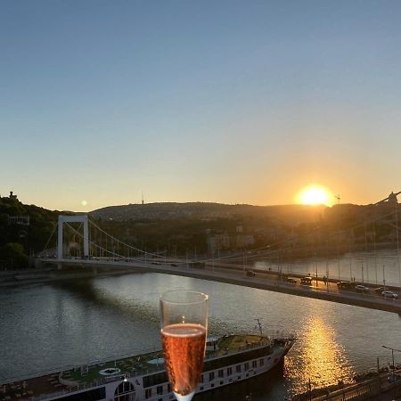 Riverside Flat With King Castle View Budapest Exterior photo